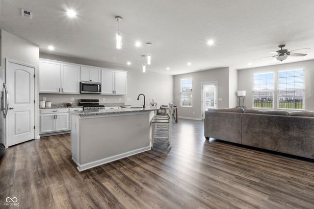 6607 Timberline Trail, Whitestown, IN 46075
