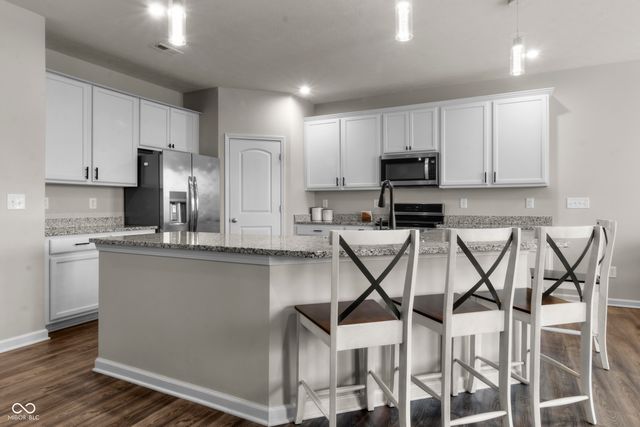 6607 Timberline Trail, Whitestown, IN 46075