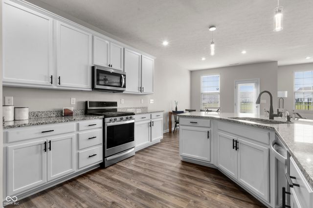 6607 Timberline Trail, Whitestown, IN 46075