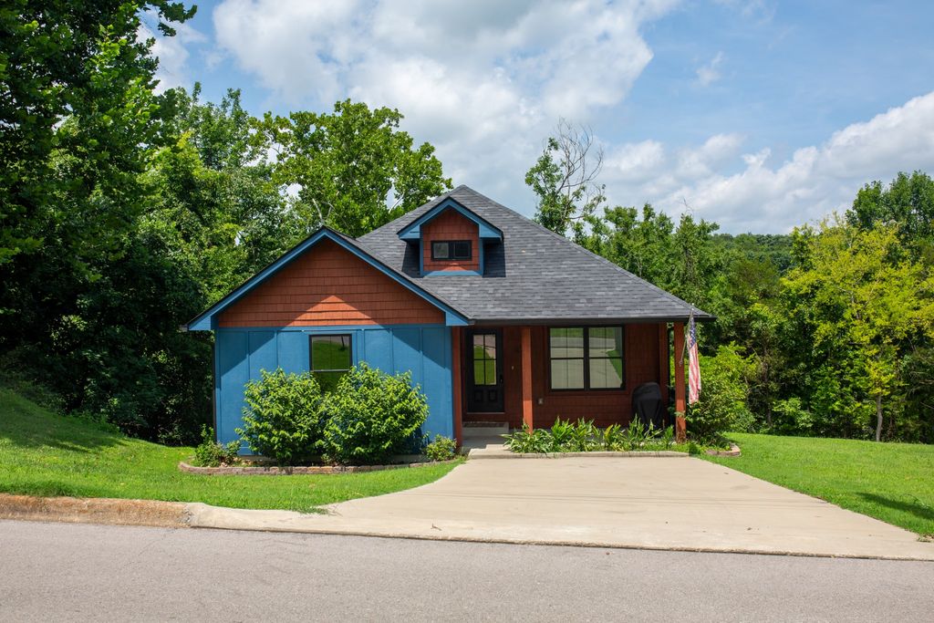 420 Fort Hill Dr, Pulaski, TN 38478