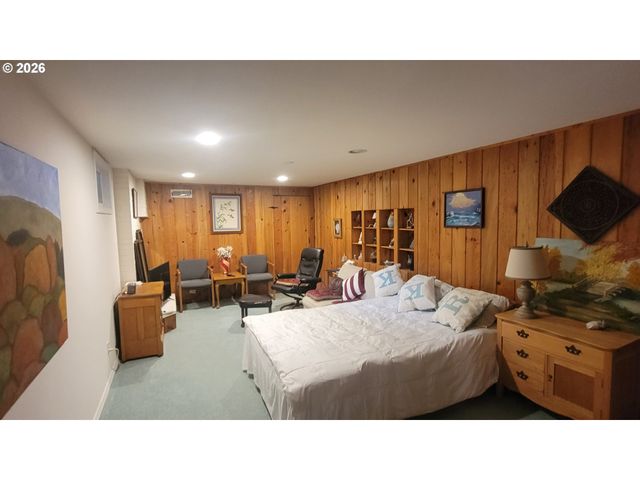 10826 Ne OREGON St, Portland, OR 97220