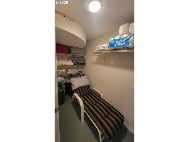 10826 Ne OREGON St, Portland, OR 97220