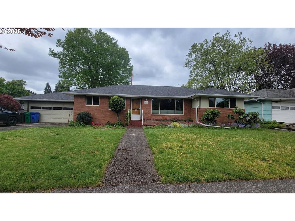 10826 Ne OREGON St, Portland, OR 97220