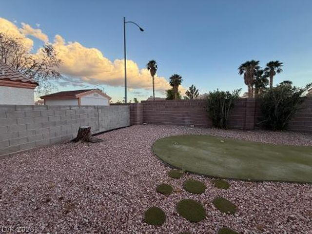 1409 Velvet Leaf Drive, North Las Vegas, NV 89032