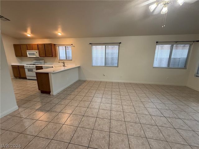 1409 Velvet Leaf Drive, North Las Vegas, NV 89032