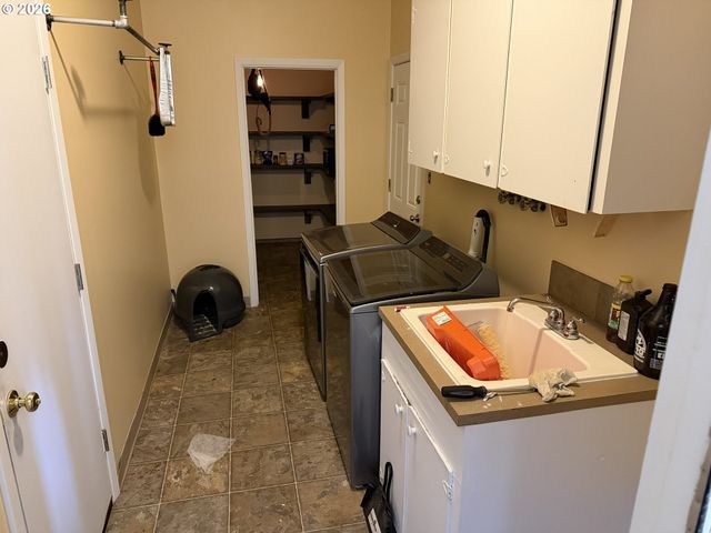 3908 GIFFORD Pl, Washougal, WA 98671