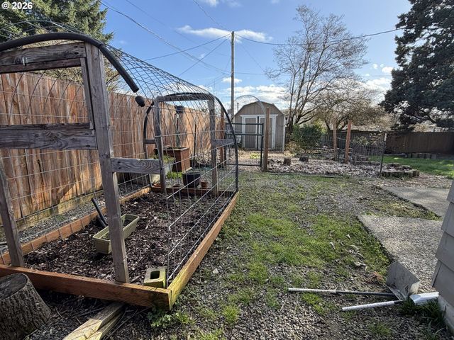 3908 GIFFORD Pl, Washougal, WA 98671