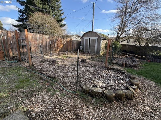 3908 GIFFORD Pl, Washougal, WA 98671