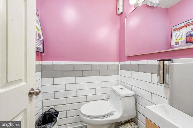 5300-02 MARKET ST, Philadelphia, PA 19139