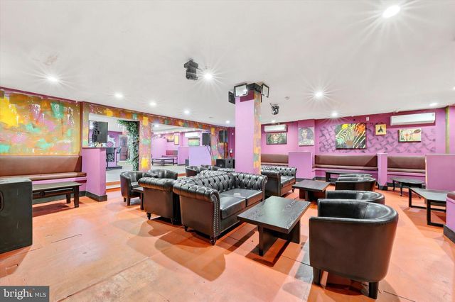5300-02 MARKET ST, Philadelphia, PA 19139