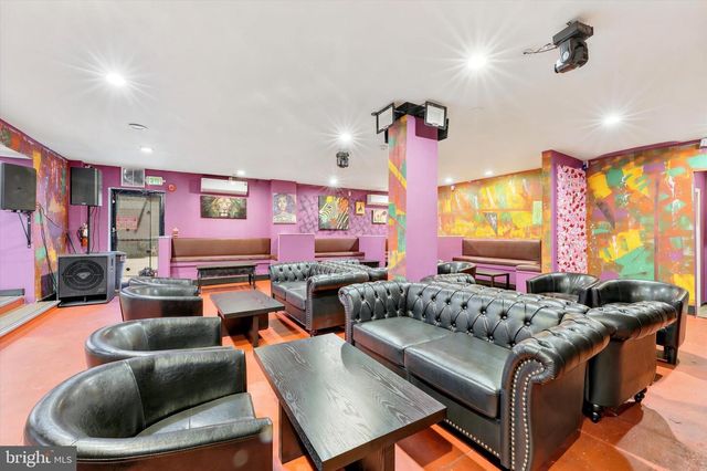 5300-02 MARKET ST, Philadelphia, PA 19139