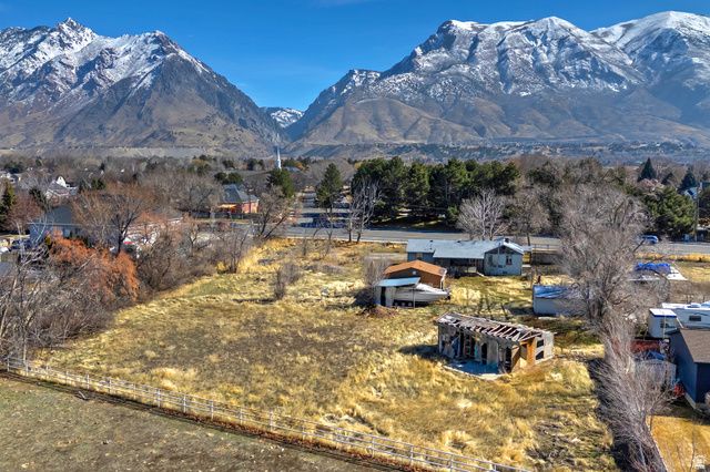 10531 N ALPINE HWY, Highland, UT 84003