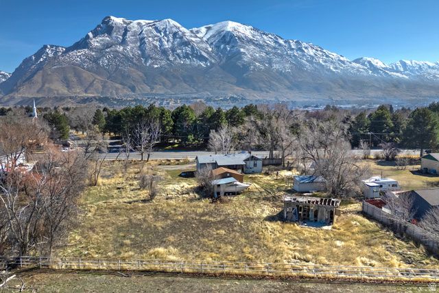 10531 N ALPINE HWY, Highland, UT 84003
