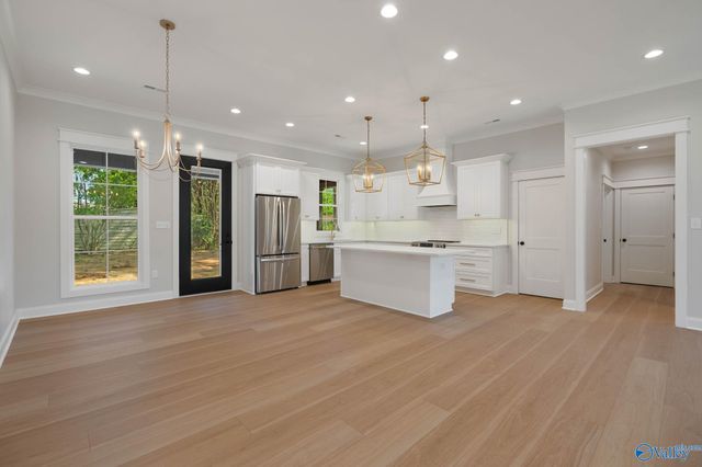 6306 Sheri Drive NW, Huntsville, AL 35806