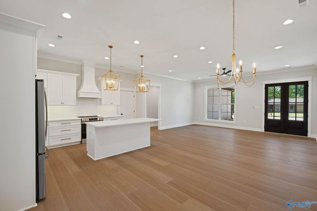 6306 Sheri Drive NW, Huntsville, AL 35806