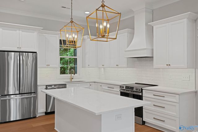 6306 Sheri Drive NW, Huntsville, AL 35806