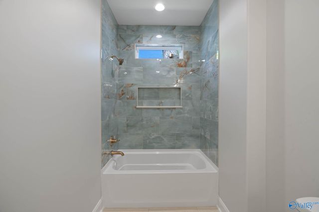 6306 Sheri Drive NW, Huntsville, AL 35806