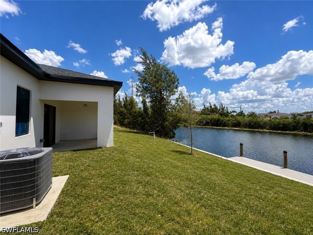 2212 NE 39th TER, Cape Coral, FL 33909