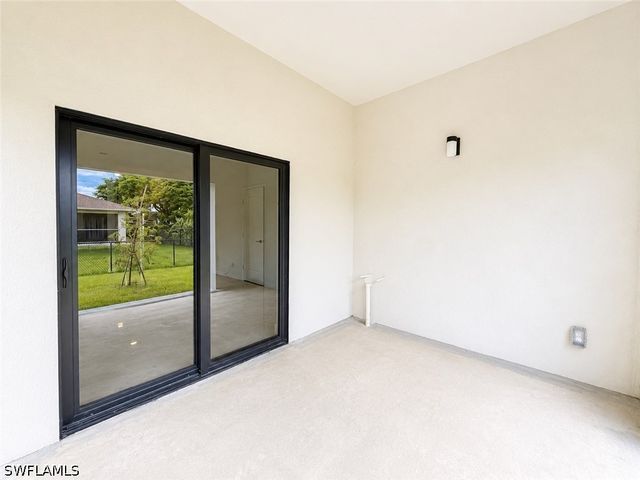 2212 NE 39th TER, Cape Coral, FL 33909