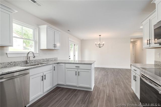 4009 Cedar Hill Court, Floyds Knobs, IN 47119