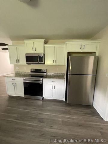 4009 Cedar Hill Court, Floyds Knobs, IN 47119