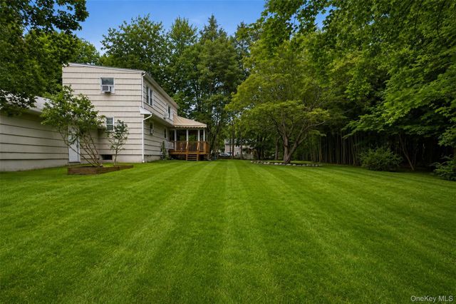 59 Smith Hill Road, Airmont, NY 10952