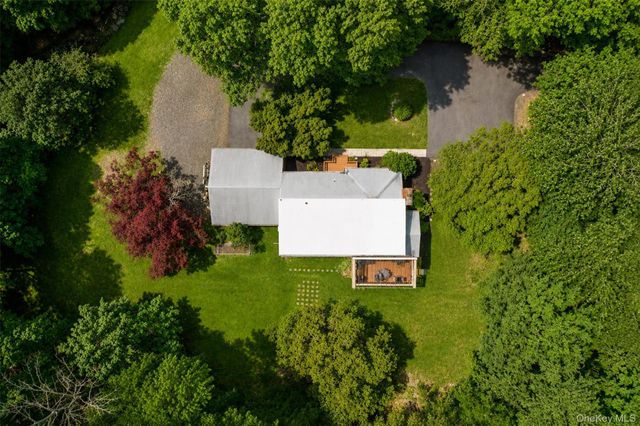 59 Smith Hill Road, Airmont, NY 10952