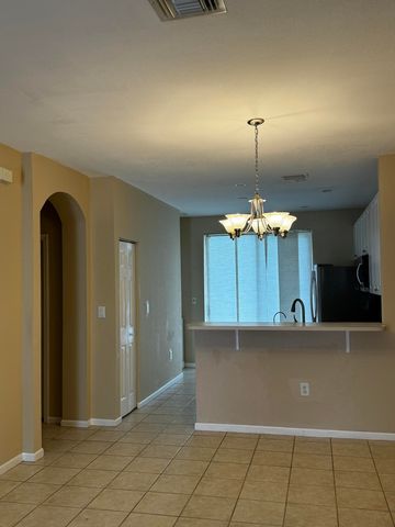 1868 NW 79th Way, Pembroke Pines, FL 33024