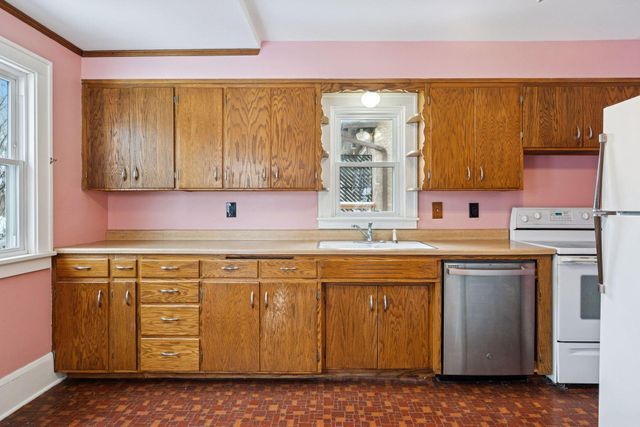 1563 Arcade Street, Saint Paul, MN 55106