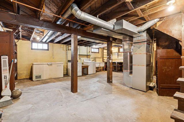 1563 Arcade Street, Saint Paul, MN 55106