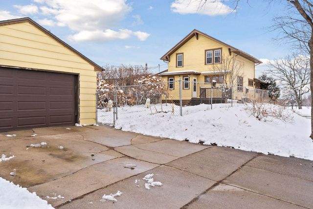 1563 Arcade Street, Saint Paul, MN 55106