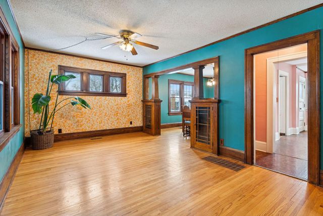 1563 Arcade Street, Saint Paul, MN 55106