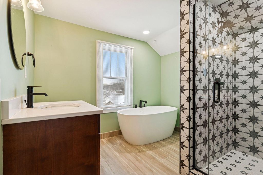 1563 Arcade Street, Saint Paul, MN 55106