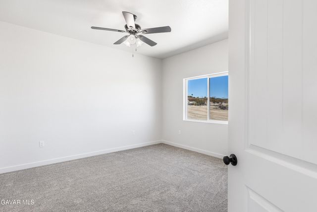 10201 Crest Road, California City, CA 93505