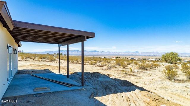 10201 Crest Road, California City, CA 93505