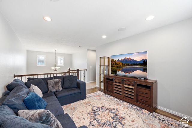 1056 W STONEHAVEN DR, North Salt Lake, UT 84054
