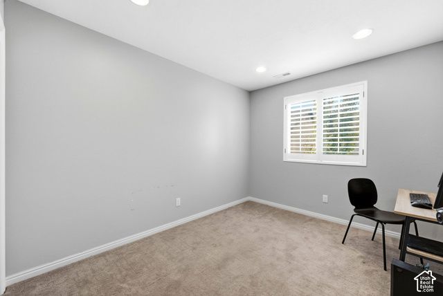 1056 W STONEHAVEN DR, North Salt Lake, UT 84054