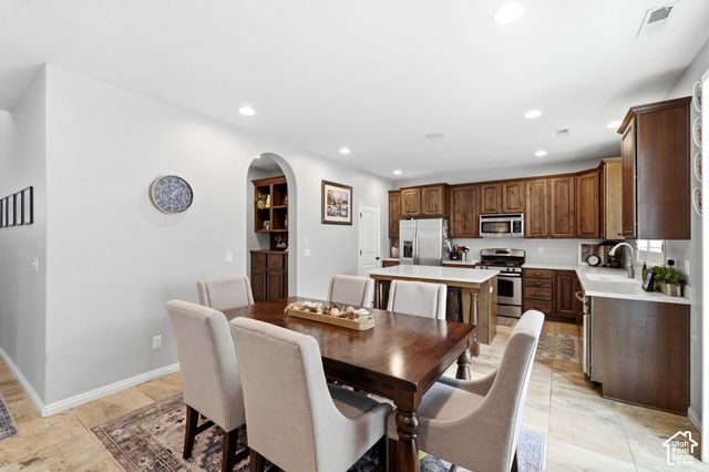 1056 W STONEHAVEN DR, North Salt Lake, UT 84054