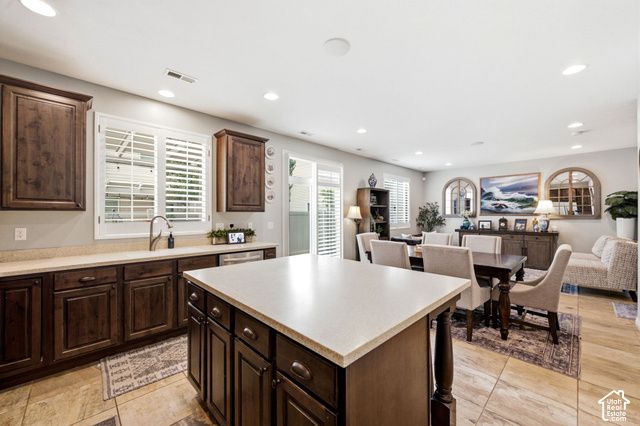 1056 W STONEHAVEN DR, North Salt Lake, UT 84054