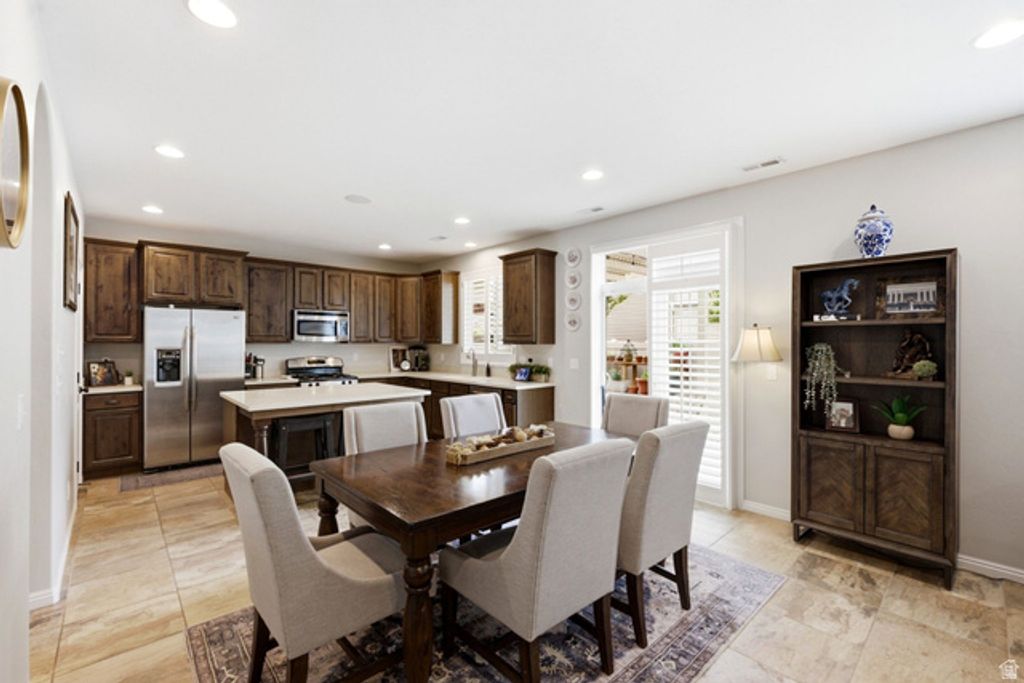 1056 W STONEHAVEN DR, North Salt Lake, UT 84054 — photo 2
