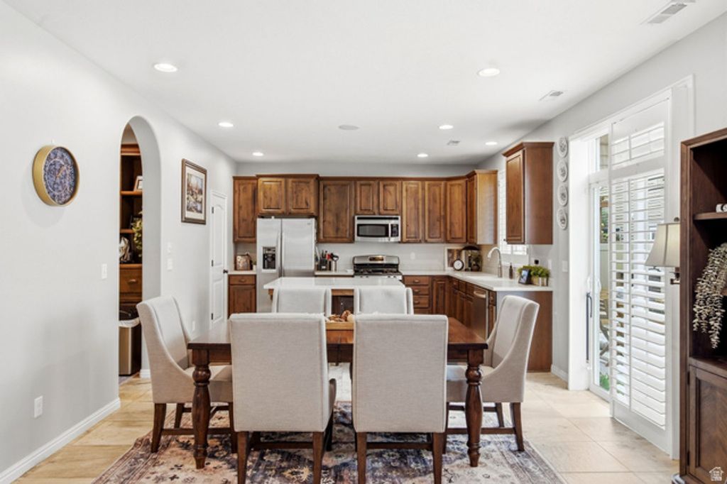 1056 W STONEHAVEN DR, North Salt Lake, UT 84054 — photo 5