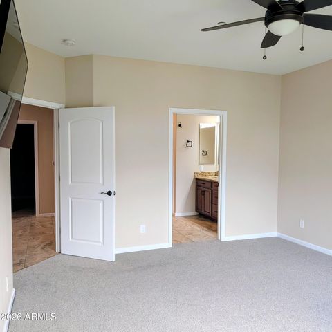 900 S CANAL Drive 206, Chandler, AZ 85225