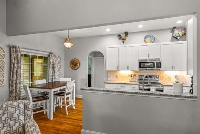 848 Sycamore Dr, Springfield, TN 37172