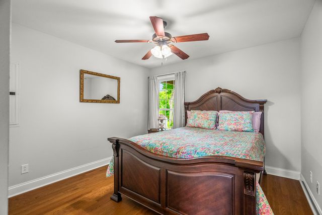 848 Sycamore Dr, Springfield, TN 37172