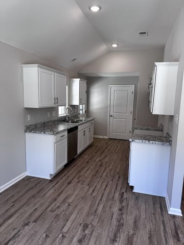 5243 ZODIAC RD, Memphis, TN 38118