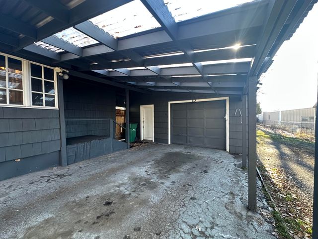 3228 Shasta Way, Klamath Falls, OR 97603