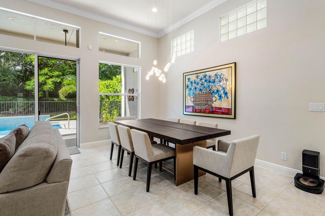 8138 Valhalla Drive, Delray Beach, FL 33446