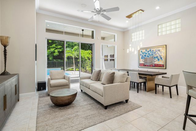 8138 Valhalla Drive, Delray Beach, FL 33446