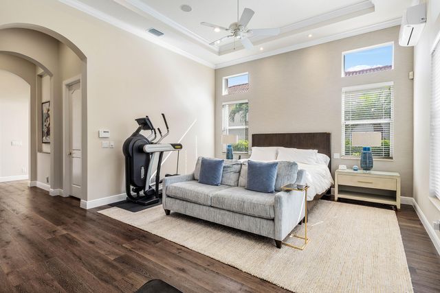 8138 Valhalla Drive, Delray Beach, FL 33446
