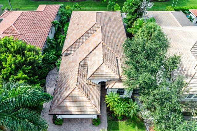 8138 Valhalla Drive, Delray Beach, FL 33446